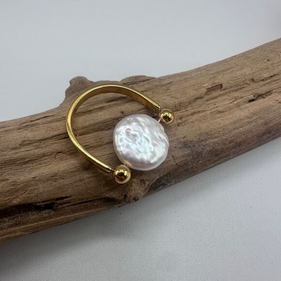 18K Gold Baroque Pearl Ring – Non-Tarnish Stainless Steel - Picture 10 of 11